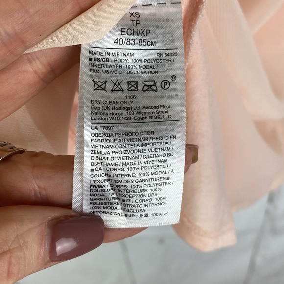 5 for $20 Banana Republic blouse - Picture 4 of 5